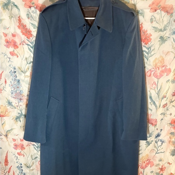 Freed and Freed International Other - Vintage Elegant Blue Trench Coat for Men